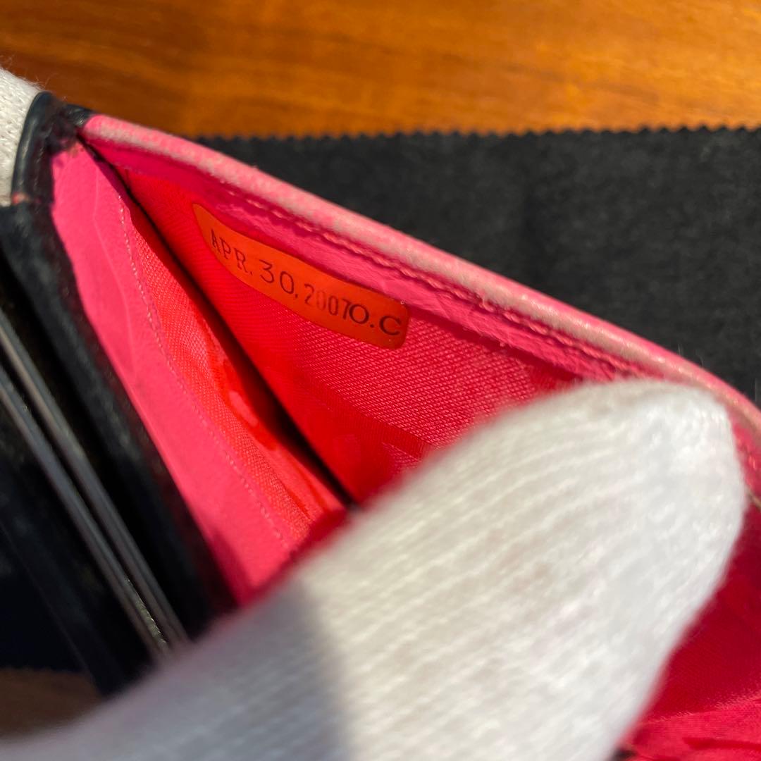 シャネル　CHANEL カンボンライン　二つ折り財布　がま口　ブラック　レザー