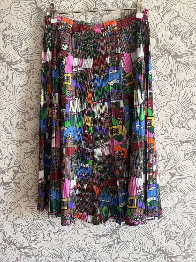 プリーツプリーズ　可愛いフレアスカート