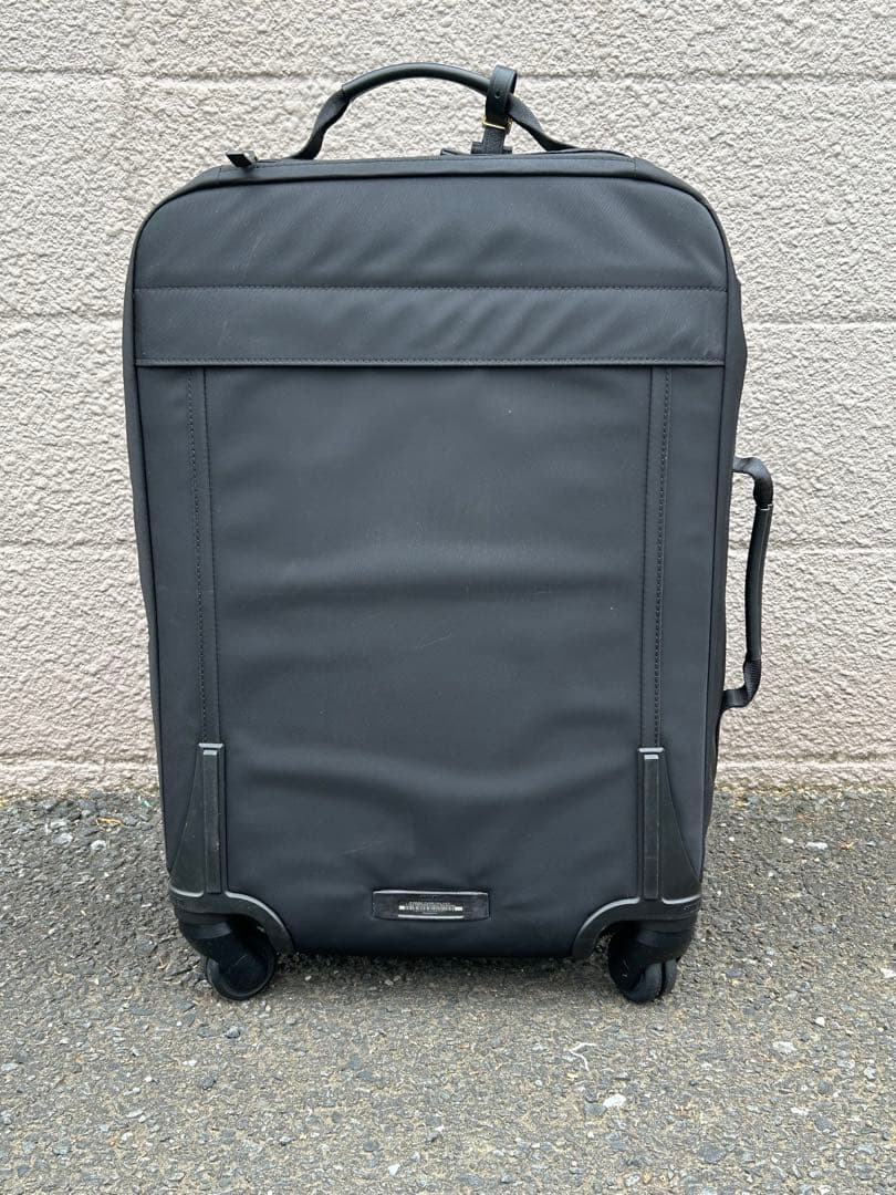 TUMI トゥミ 4輪ソフトキャリー 機内持込サイズ