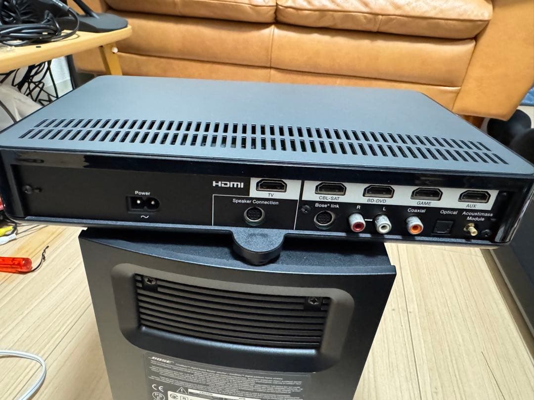 Bose Cinemate 130 サウンドバーとサブウーファー