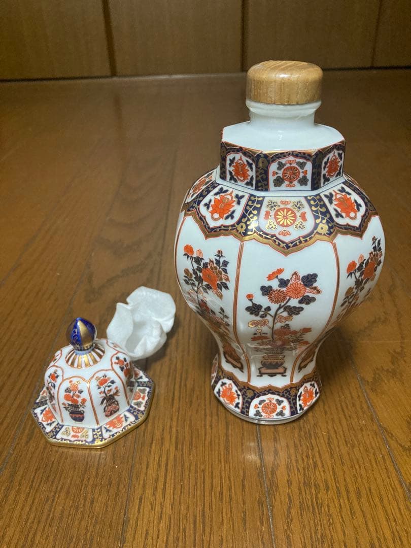 【未開封】ニッカウヰスキー　スペシャルエイジ 古伊万里文様 花籠ボトル