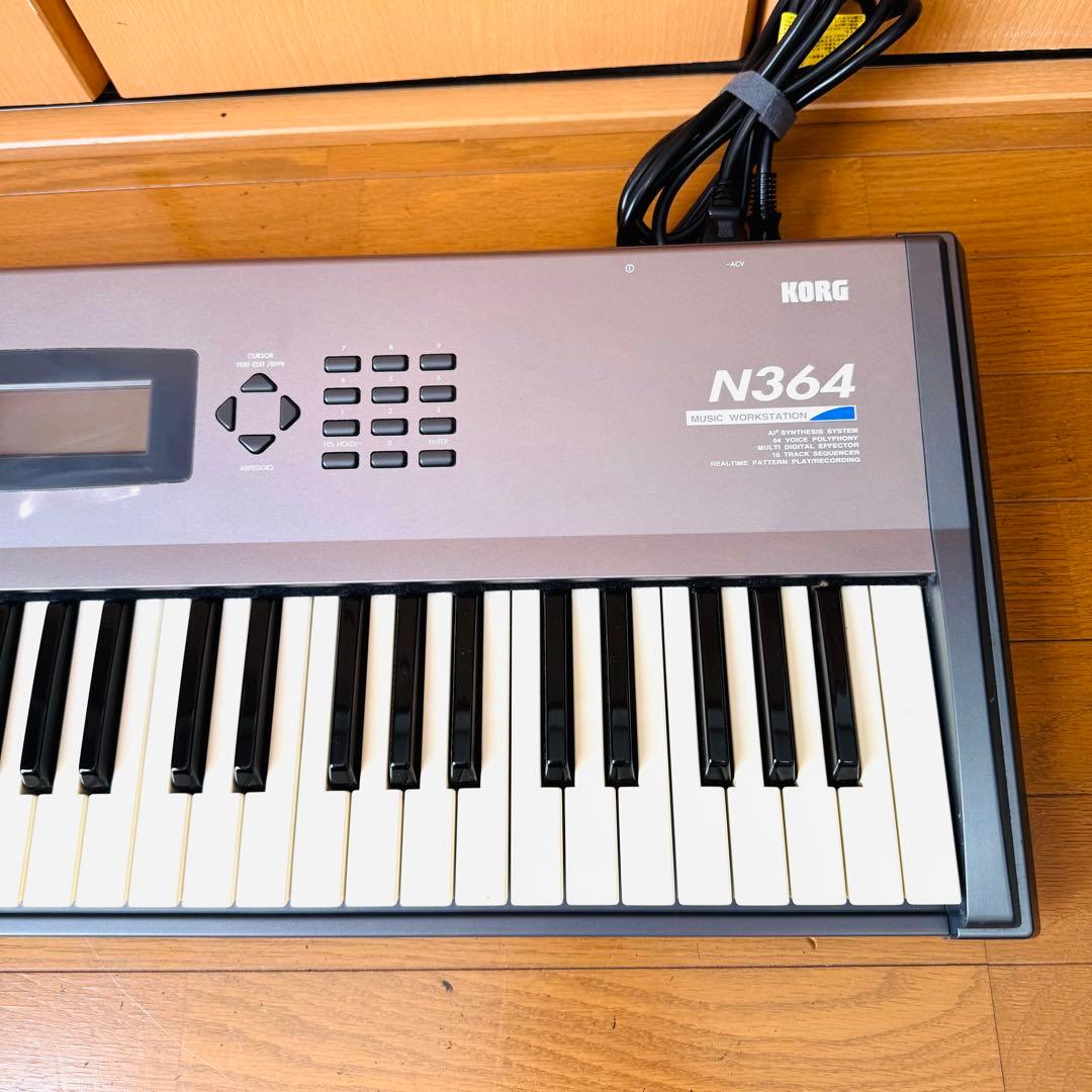 KORG N364 音楽ワークステーション 61鍵盤　シンセサイザー