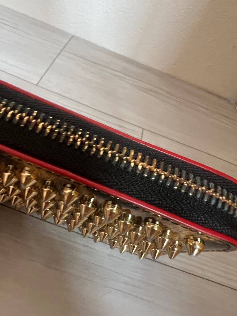 【Christian Louboutin】クリスチャンルブタン ケース
