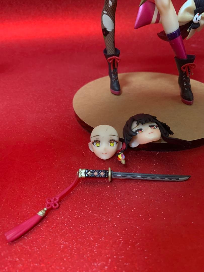 狐坂ワカモ フィギュア 刀付き