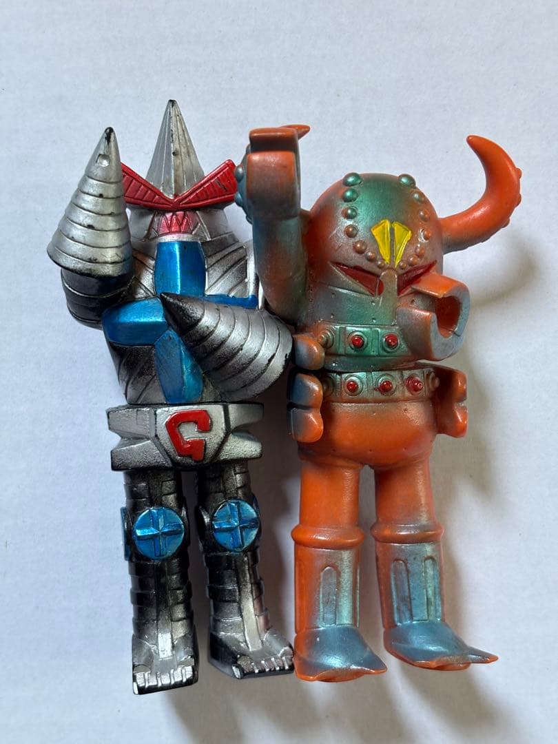 ソフビ2体セット-104マッハバロン