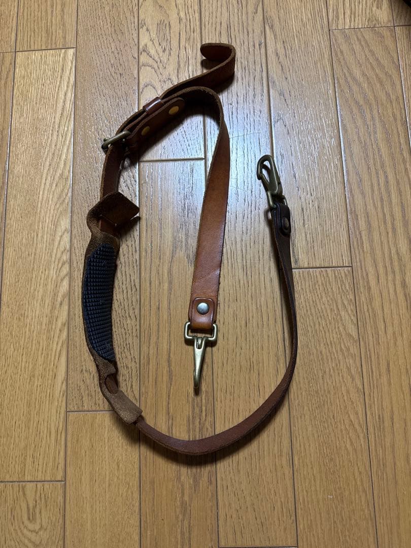 ★HERZ ヘルツ　2wayビジネスバッグ　学生鞄風　レザー　キャメル