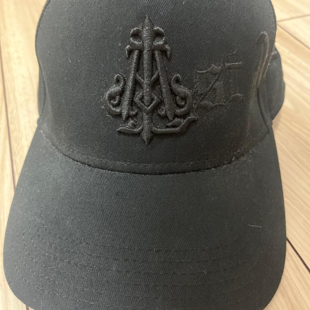 T-Pablow 着用 LAST NEST キャップ