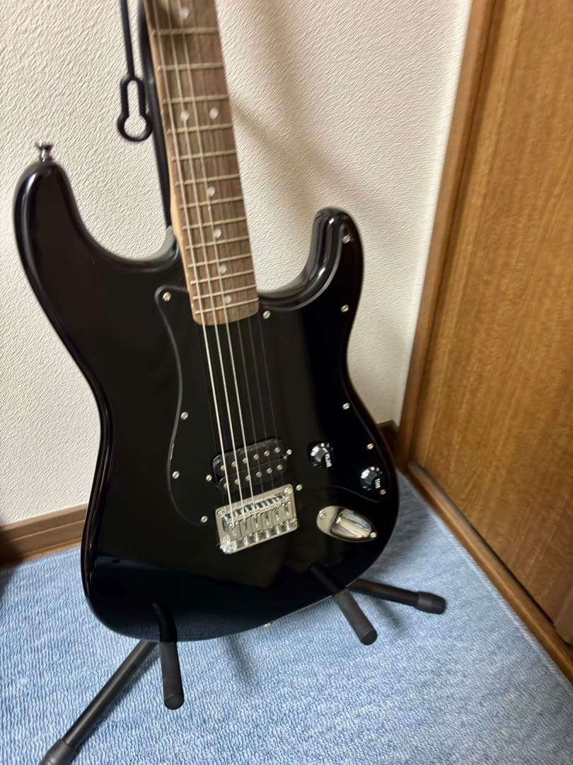 ギター Squier Sonic Stratocaster HT H Black