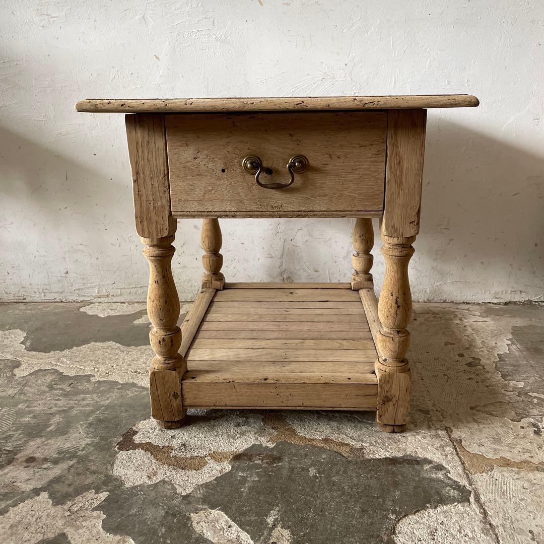 KINドロワーサイドテーブル ドロワーベッドサイドテーブル　剥離