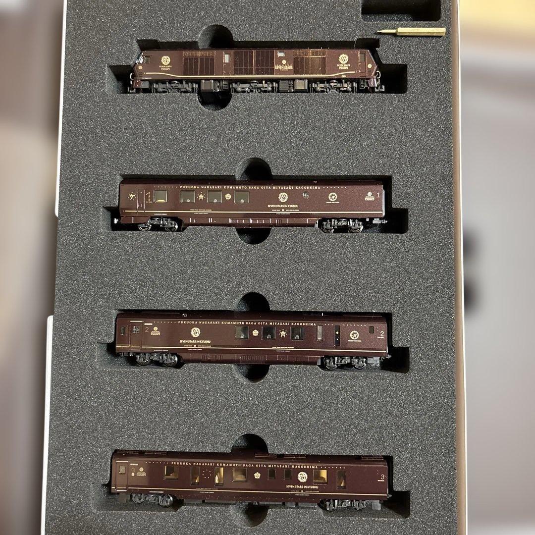 KATO 10-1519 クルーズトレイン「ななつ星 in 九州」 8両セット