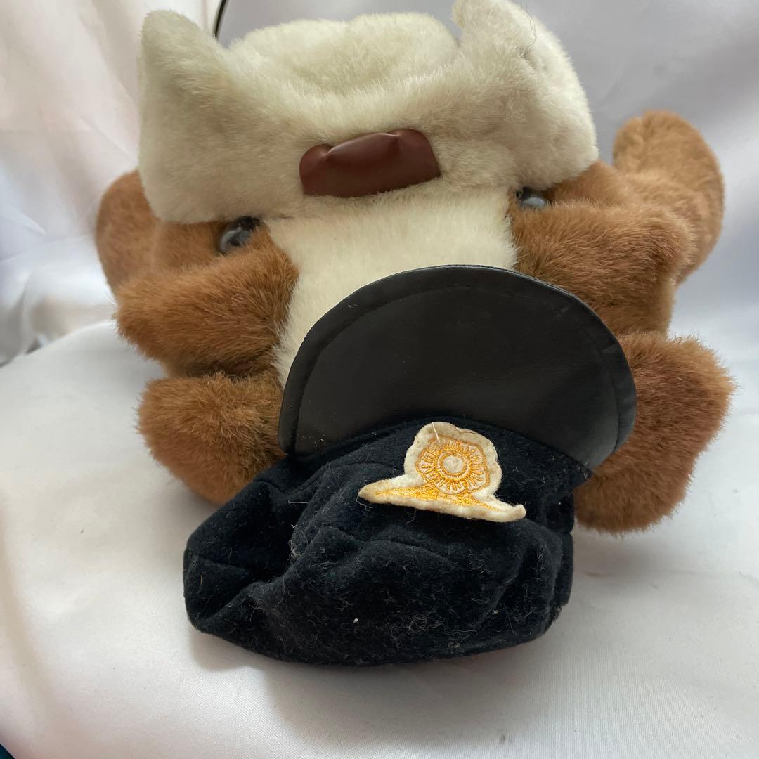 大きなブルドックのぬいぐるみ