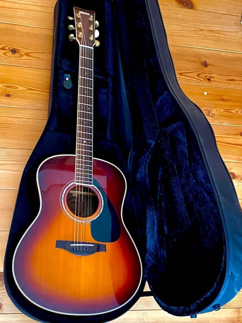 YAMAHA　LL6SB アコースティックギター　スタンド・カポ・ストラップ・他