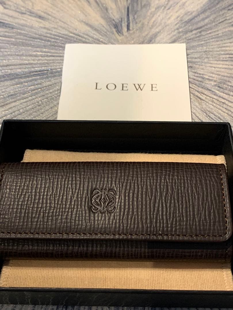 【新品未使用】LOEWE ダークブラウン レザーキーケース