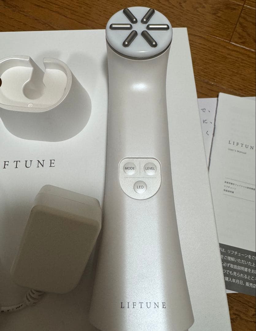 極美品 LIFTUNE リフチューン 伊藤超短波