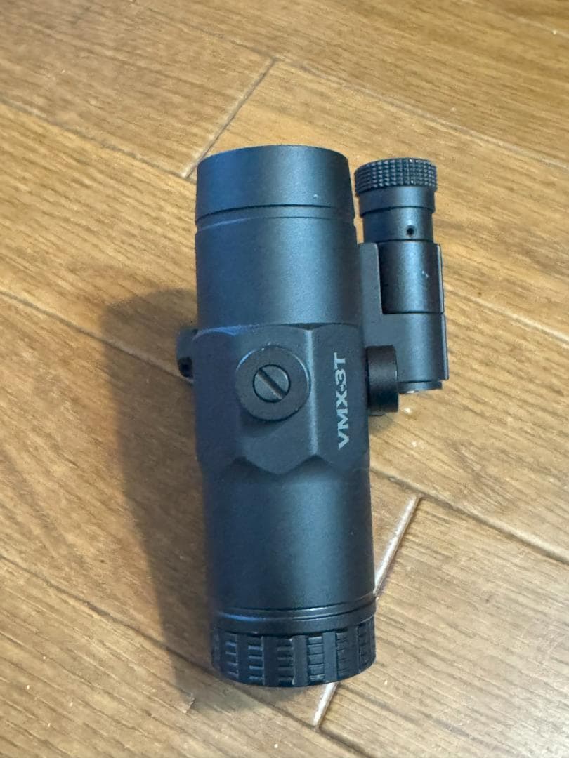 実物 Vortex VMX-3T Magnifier 3倍マグニファイア