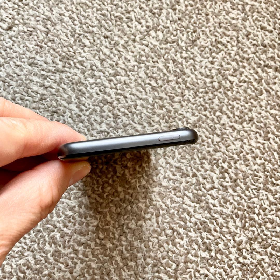 iPod touch 第6世代128GB Apple アップル アイポッド本体m