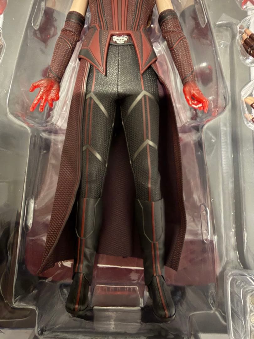 ワンダヴィジョン1/6スケールフィギュア　スカーレットウィッチ