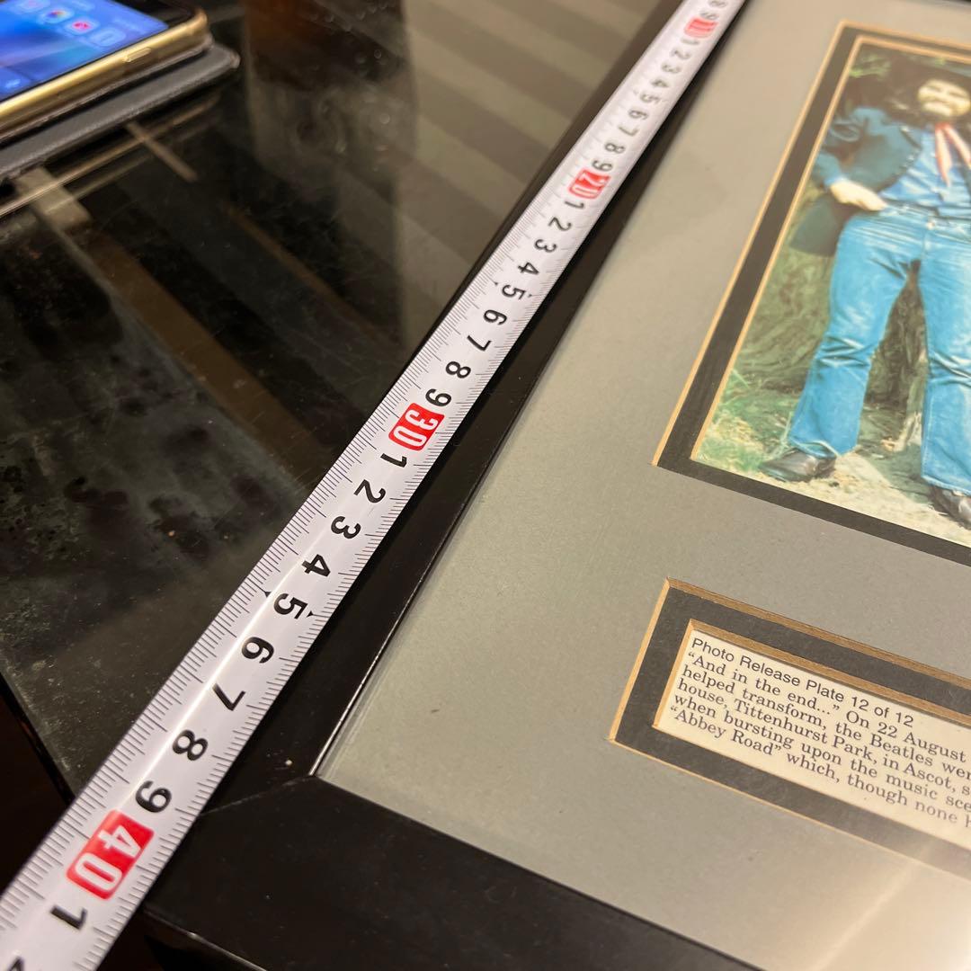 ビートルズ　額縁のポスター