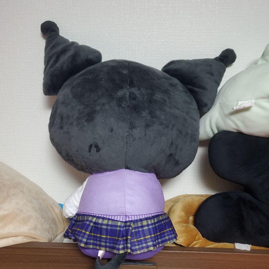 귀염뽀짝(クィヨムポチャッ)スクール　超BIGぬいぐるみクロミ
