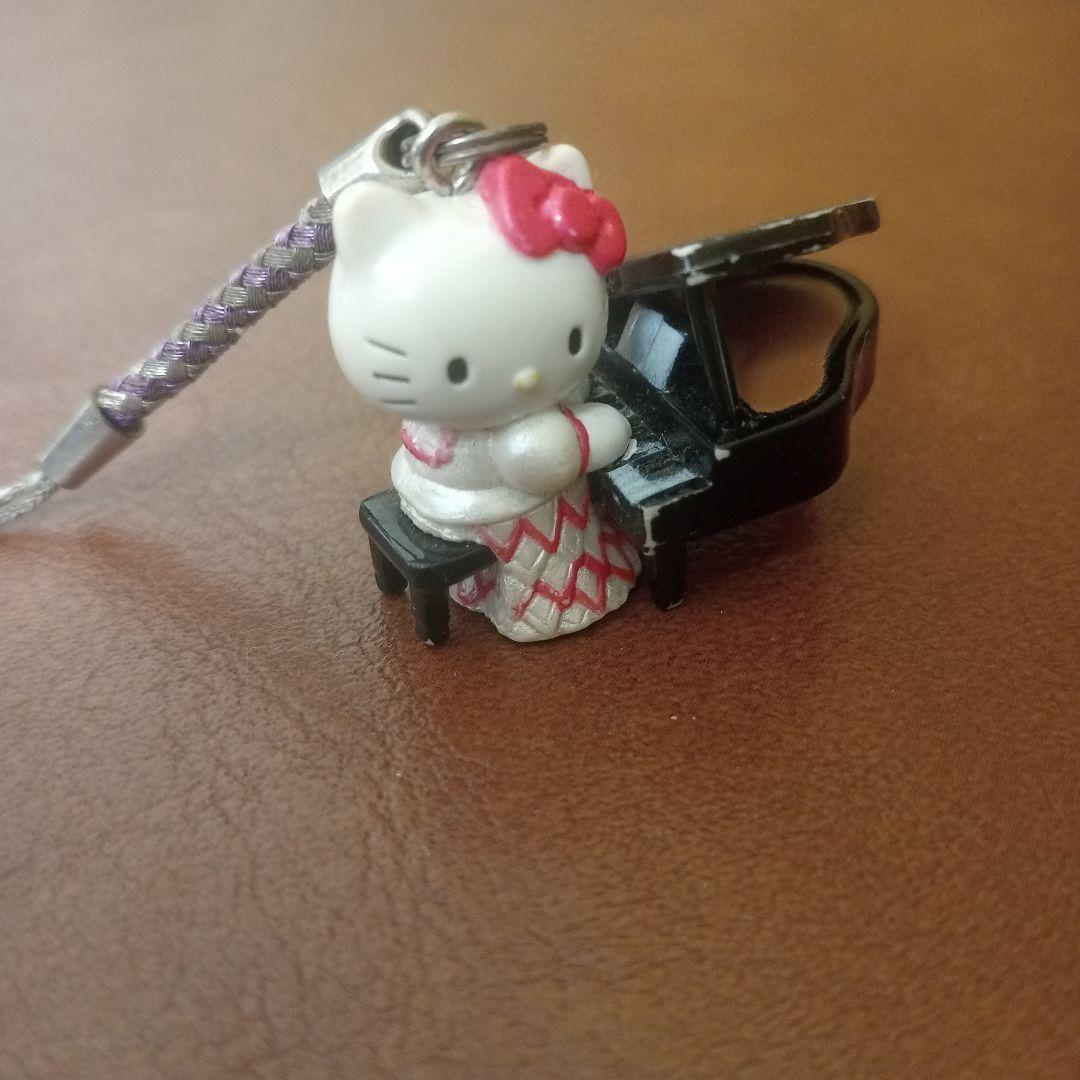 d*3様 ハローキティ 伊藤楽器限定　ストラップ　根付