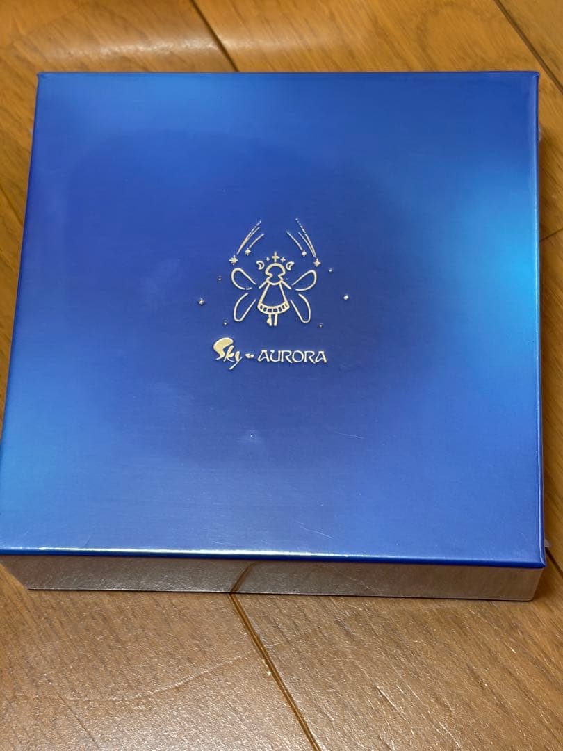 sky星を紡ぐ子どもたち AURORAキーホルダー ピンバッジ