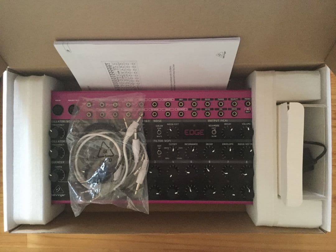 behringer EDGE アナログシンセサイザー