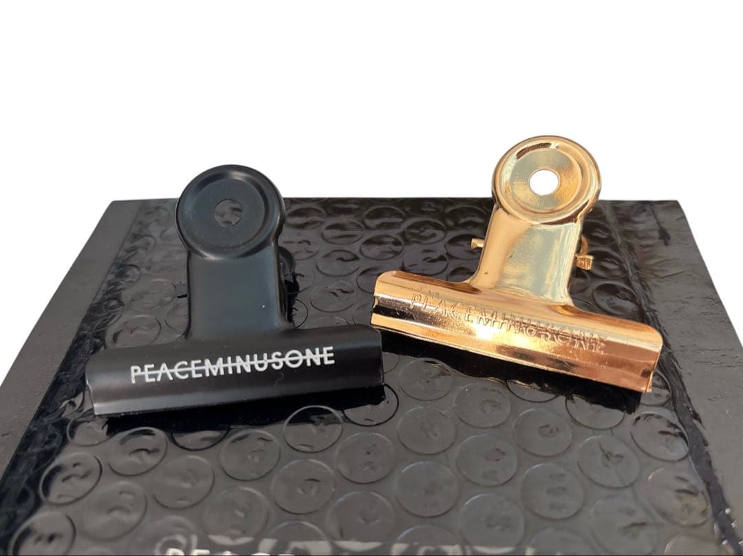 ぽ*む様 peaceminusone クリップ/ステッカー1枚