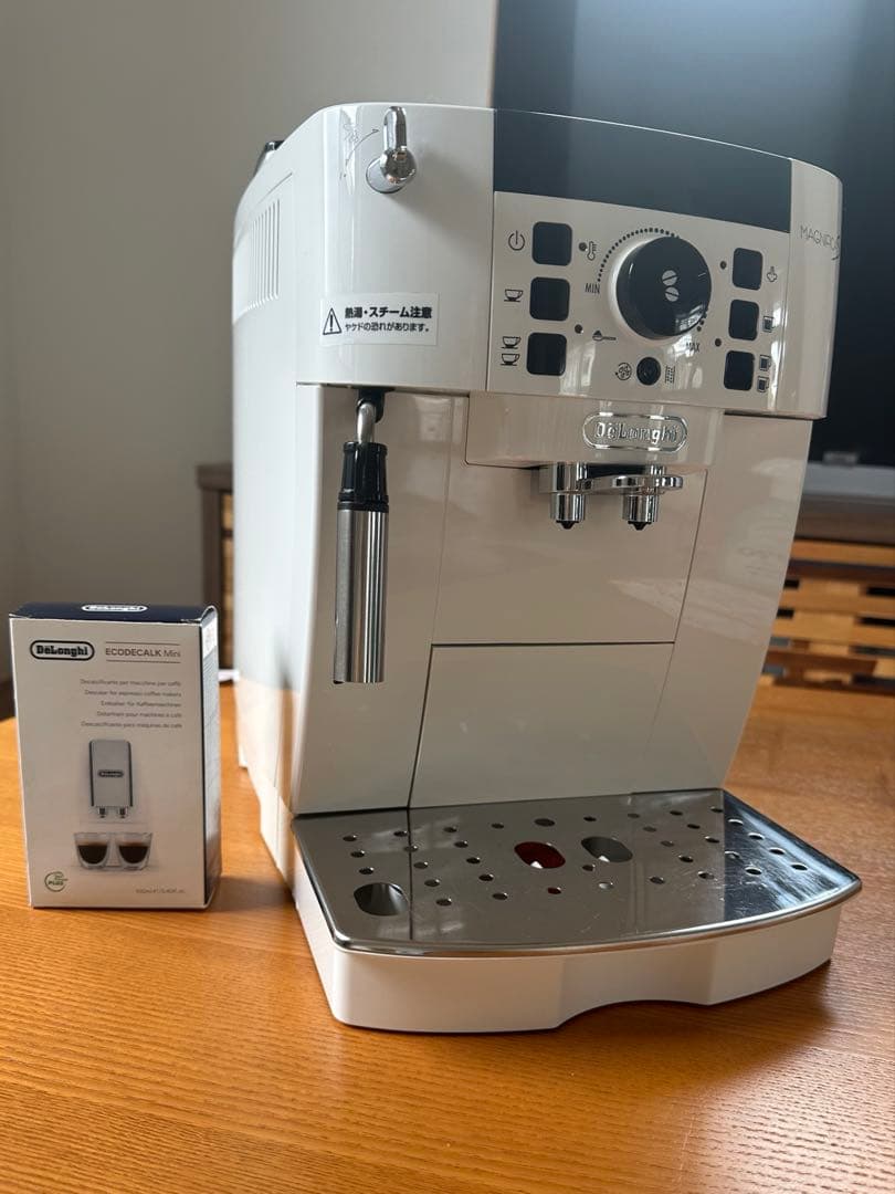 デロンギ 全自動コーヒーマシン マグニフィカS ECAM22112W