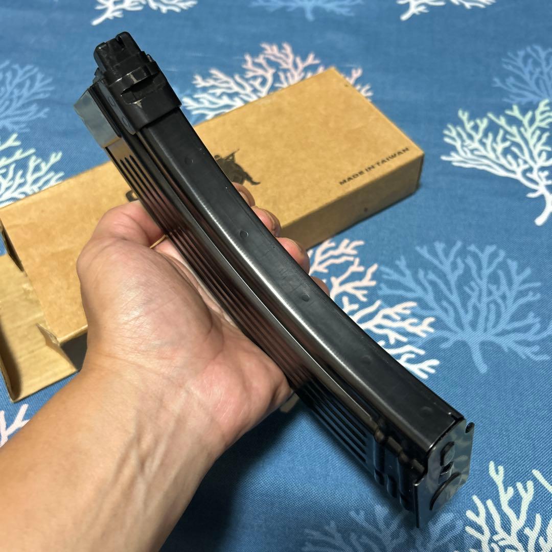 ghk 純正　akm？　ak ガス　マガジン