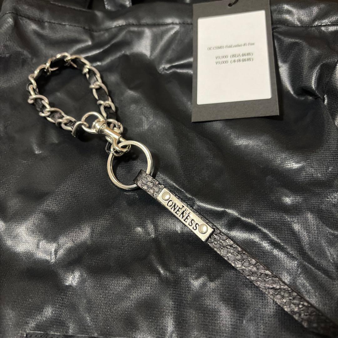 【THE ONENESS】フィッシュレザー チャーム ブラック
