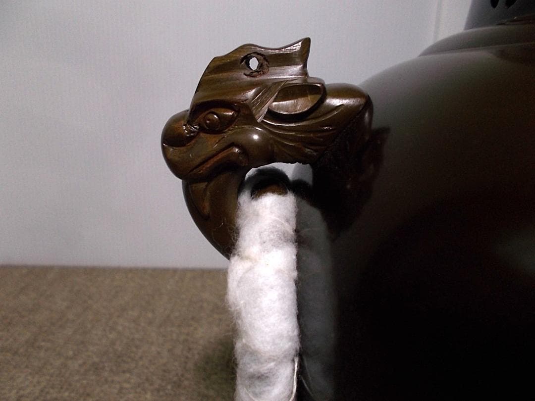 茶道具 釜師:畠春斉 風炉師:一ノ瀬宗辰 唐銅切合鬼面風炉 茶釜 釜環 共箱