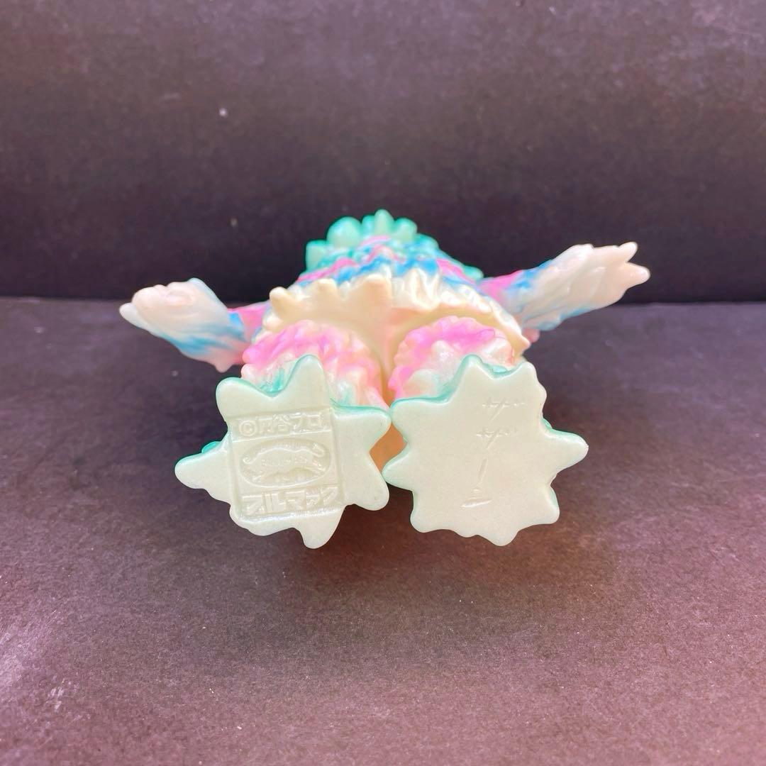 ブルマァク　ザザーン　怪獣　ソフビ　蓄光版　復刻