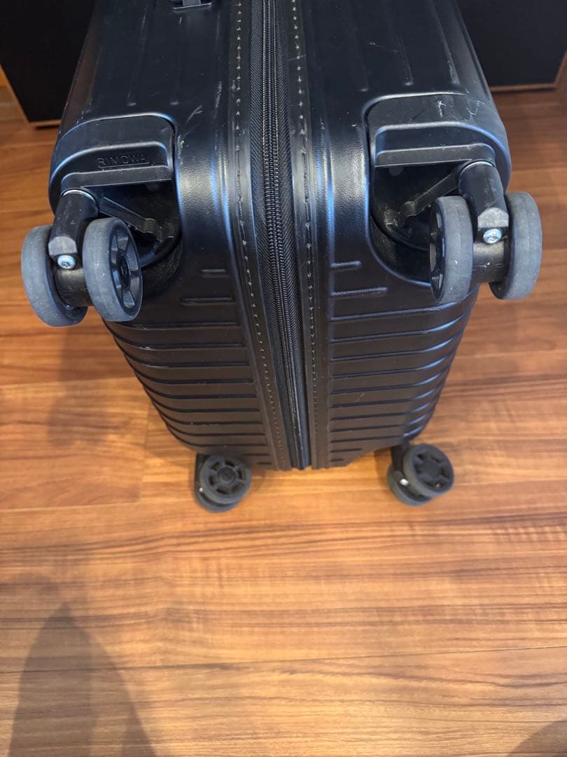 RIMOWA ESSENTIAL キャビン ブラック