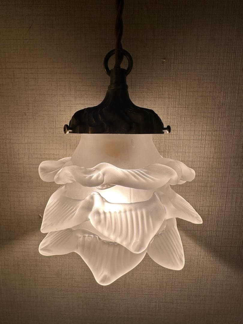 1920年代 フランス アンティーク アプリカシオン 可愛い薔薇のアトリエランプ