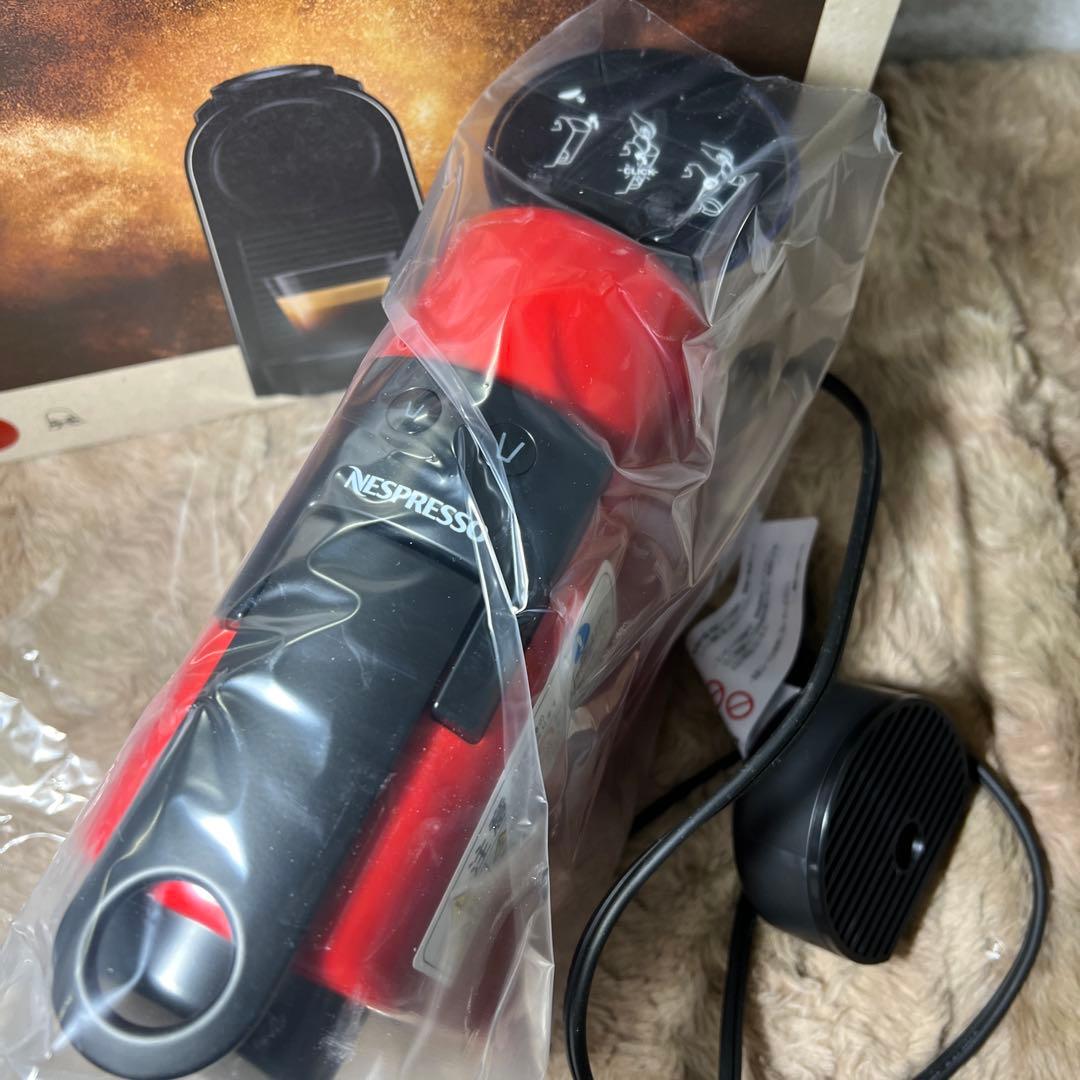 ネスプレッソ カプセル式コーヒーメーカー エッセンサ ミニ ルビーレッド