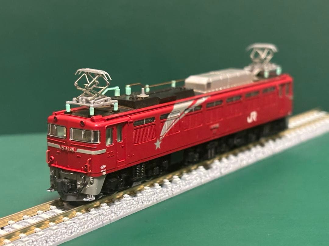 湘*y様 KATO 3066-8 EF81 北斗星色