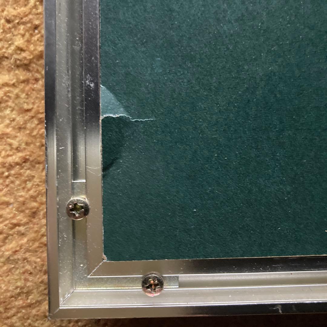 美品　高級アルミ額縁4枚セットサイズ大2枚中2枚