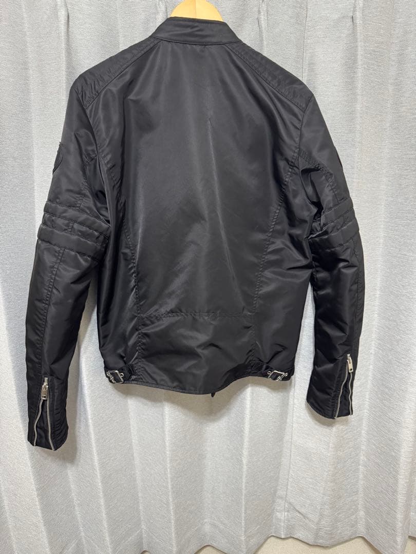 池田エライザ着用モデルDIESEL ブラックジャケット