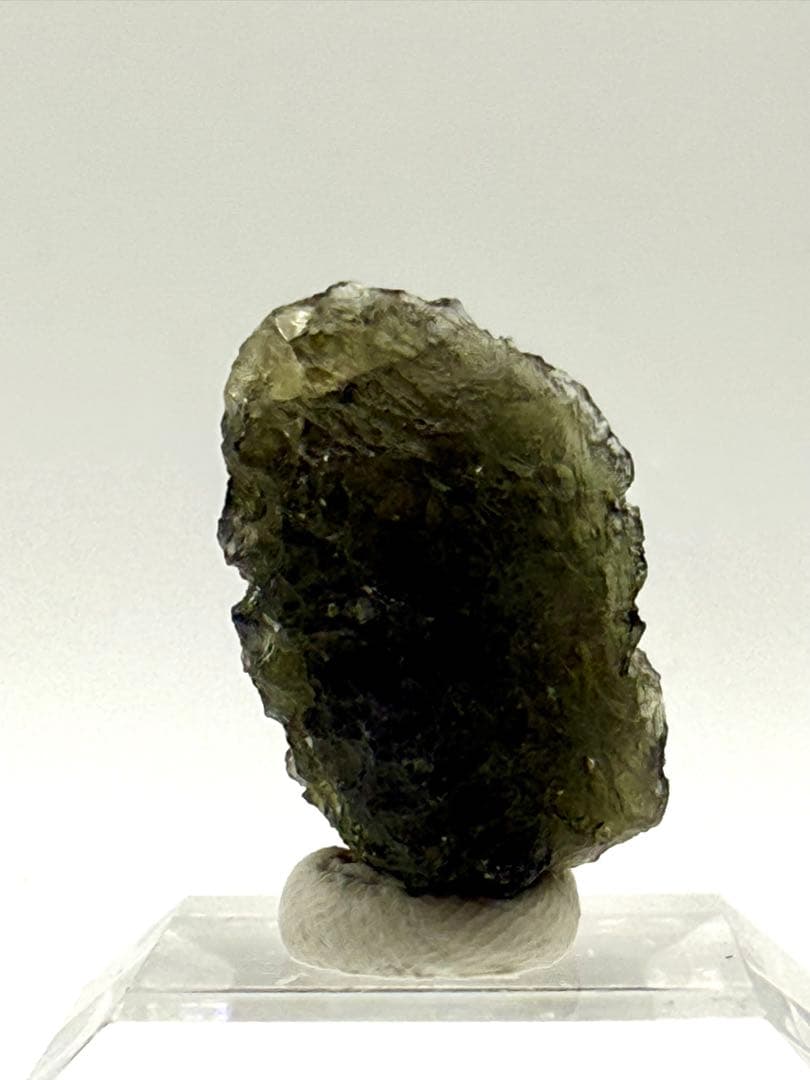モルダバイト　原石　鉱物標本　天然石　隕石　天然ガラス　リビンググラス