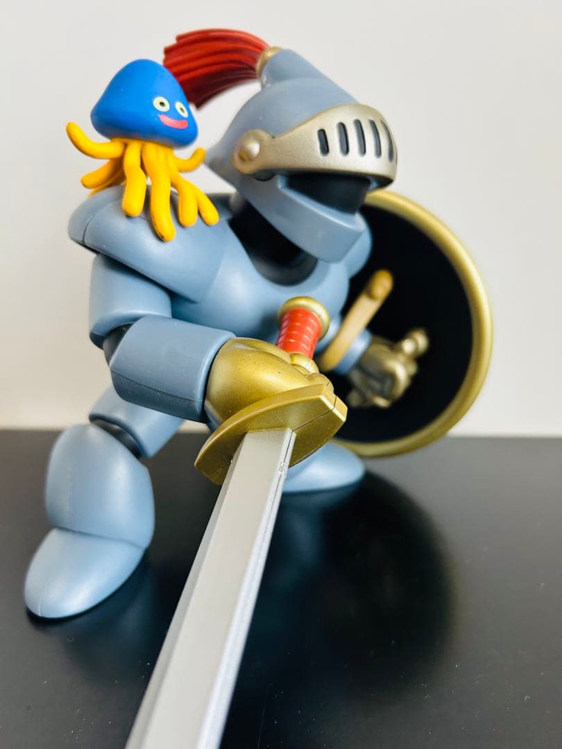 ドラゴンクエスト　フィギュア　さまよう鎧　ホイミスライム　セットフィギュア