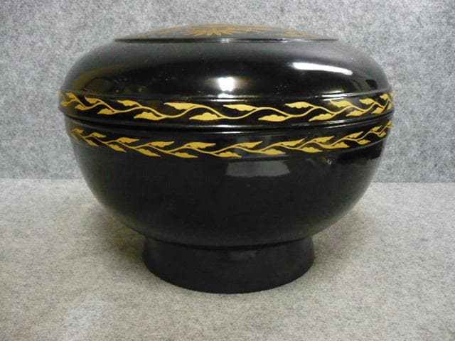 黒塗 蒔絵 菊唐草図 飯櫃 [B31520]