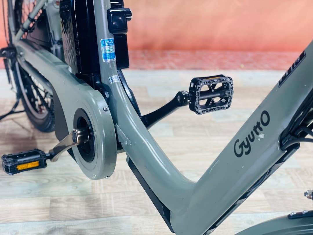 ハイクラス⭐️　2019年ギュット16AH！　パナソニック電動自転車　Y3129