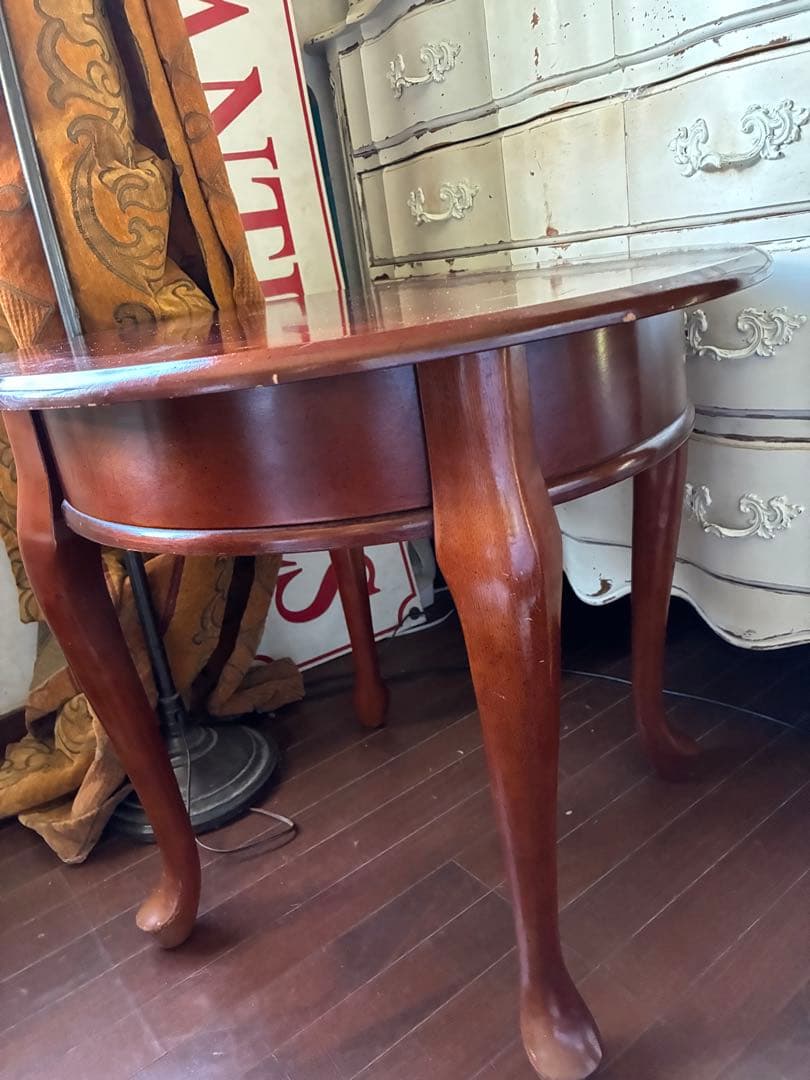 leonoahです　家具　丸　コーヒー　センター　ソファー　テーブル　猫脚