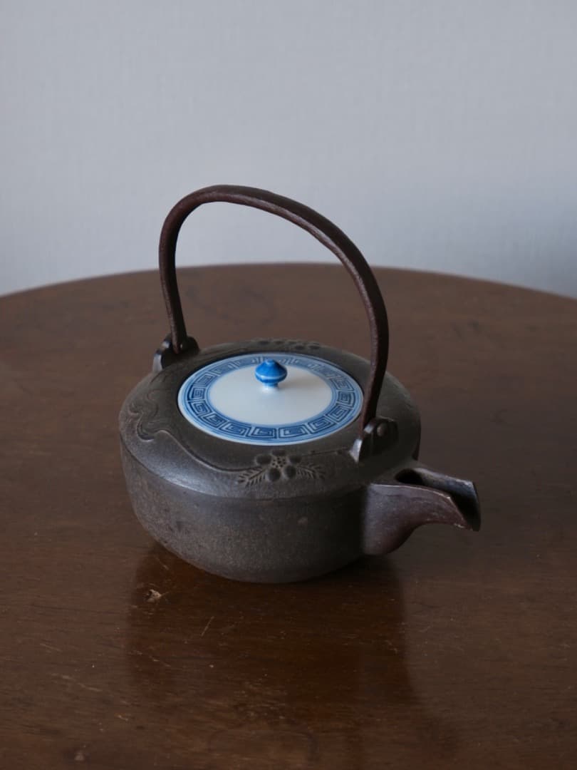 釜師高橋敬典　燗鍋　梅文　銚子　人間国宝　染付替蓋あり　酒道具　鉄瓶　Q2152