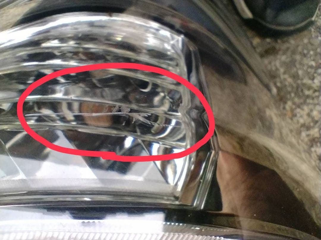 ２０ヴェルファイア純正テールランプ