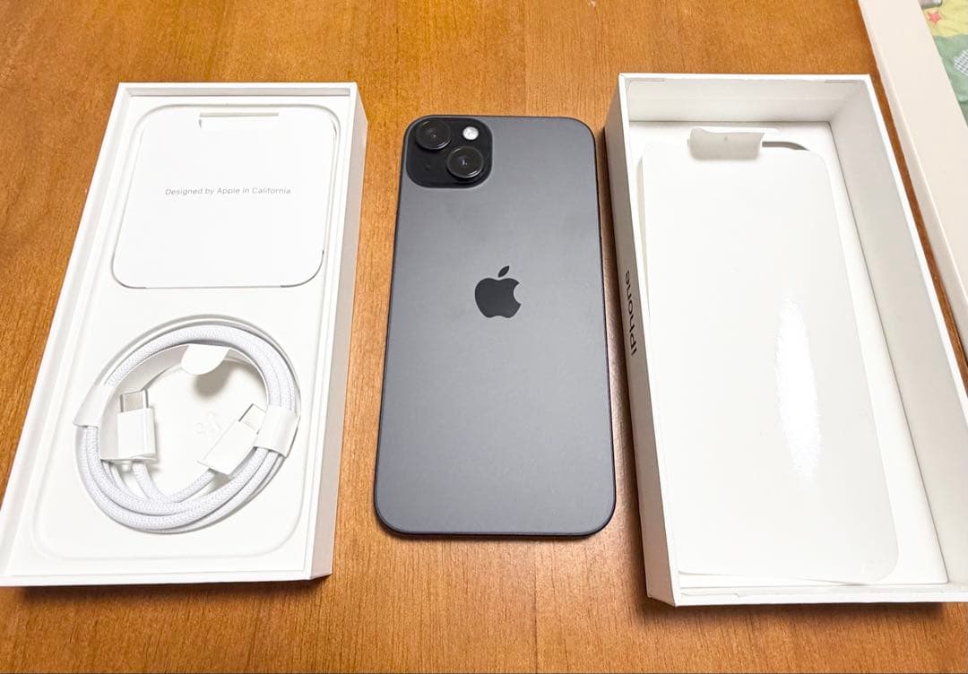 【極美品】iPhone 15Plus 128GB ブラック｜SIMフリー