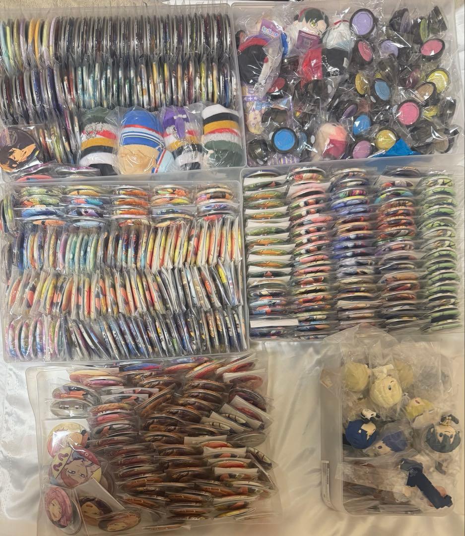 【超大量　新品　まとめ売り】あんスタ 缶バッジ　フィギュア　立体物