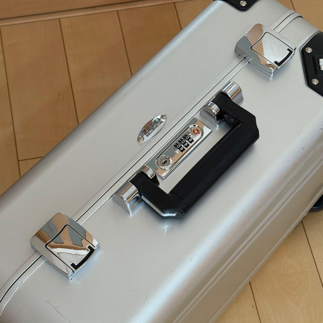 ゼロハリバートン　アルミ　キャリーケース　2輪　機内持ち込み　31L