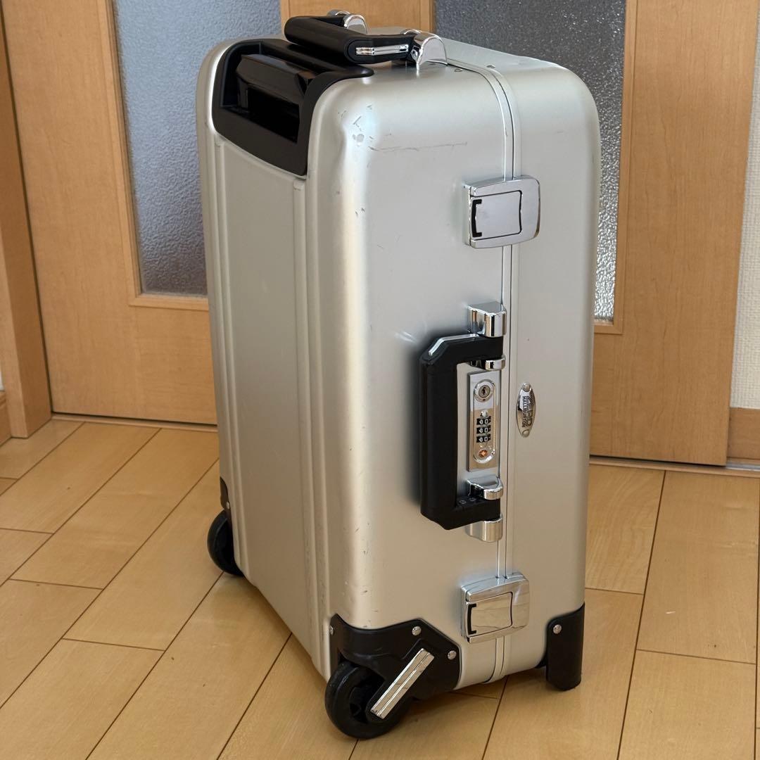 ゼロハリバートン　アルミ　キャリーケース　2輪　機内持ち込み　31L
