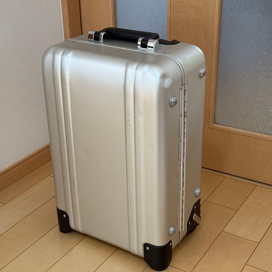 ゼロハリバートン　アルミ　キャリーケース　2輪　機内持ち込み　31L